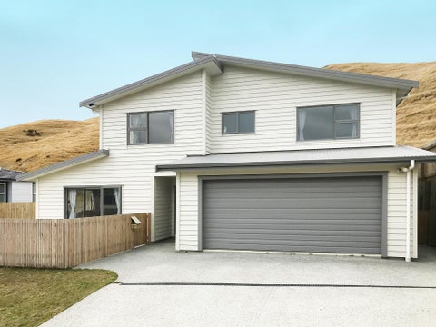 5 Prestwich Rise, Churton Park, Wellington