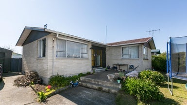 62 Liverpool Crescent, Flaxmere, Hastings