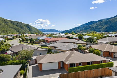23 Admiralty Place, Waikawa, Picton