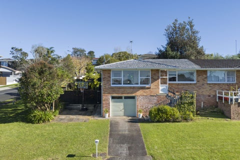 1/39 Judkins Crescent, Cockle Bay, Auckland