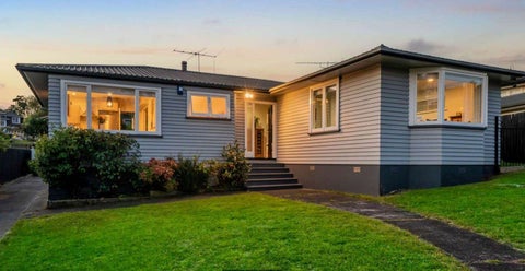 6 Lanark Place, Glen Innes, Auckland