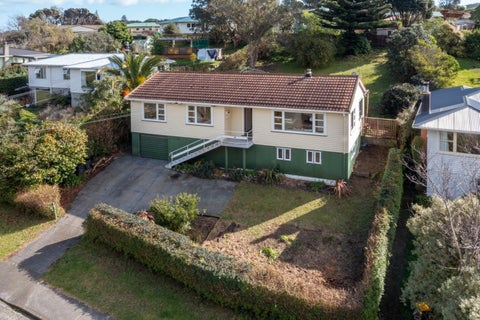 107 Tilley Road, Paekakariki