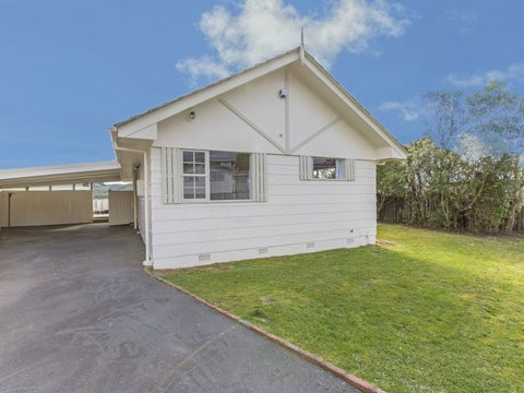 42 Mossburn Grove, Kelson, Lower Hutt