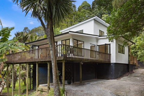 18 Paturoa Road, Titirangi, Auckland