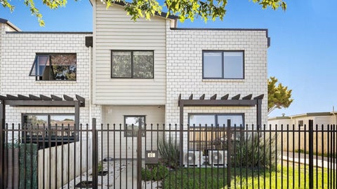 8C Cosgrave Road, Papakura, Papakura