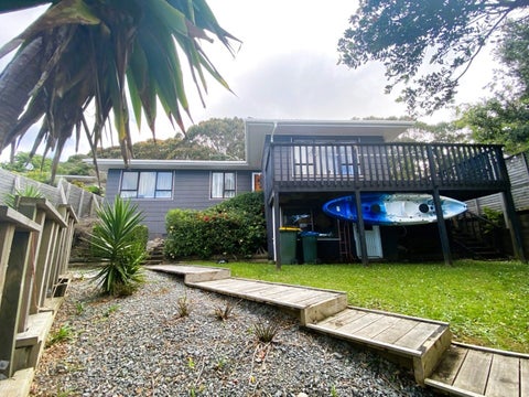10 Pump Lane, Whitby, Porirua