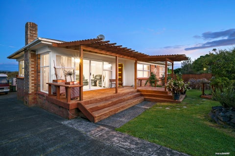 6 Lucas Place, Weymouth, Auckland