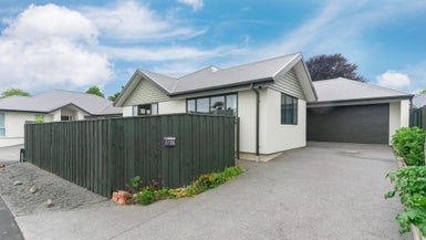 2/126 Halswell Junction Road, Halswell, Christchurch