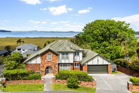 27 Oakpark Place, West Harbour, Auckland