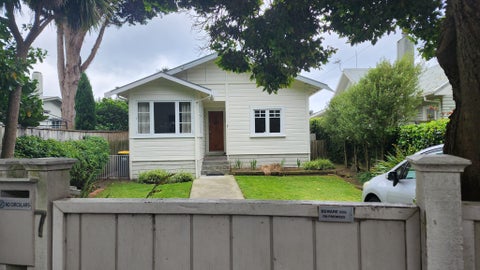 7 Tawa Street, Eastbourne, Lower Hutt