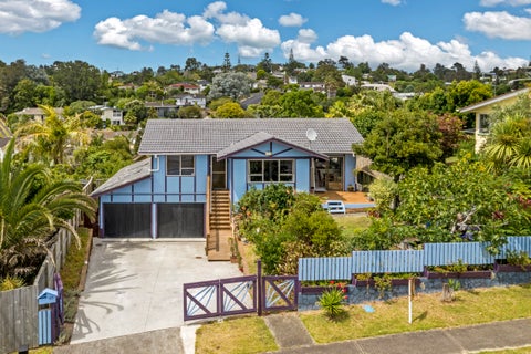 123 Weatherly Road, Torbay, Auckland