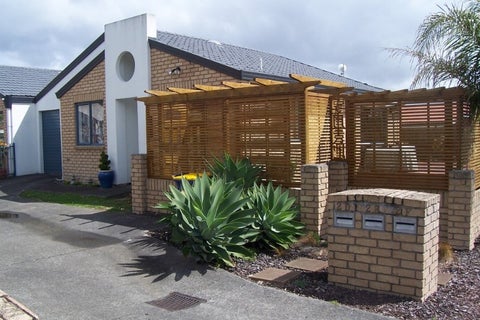 2F Reid Road, New Lynn, Auckland