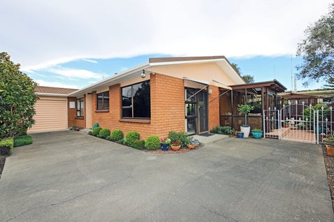 2/30 Roskilda Crescent, Taradale, Napier