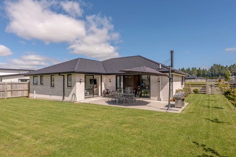 16 Memorial Crescent, Methven, Methven
