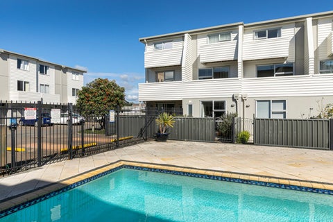 14/3 Riverside Road, Orewa, Orewa