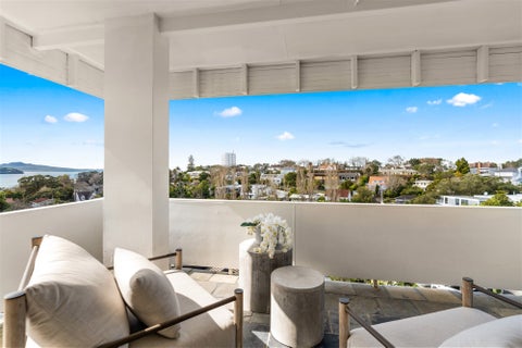 2/57 Gladstone Road, Parnell, Auckland