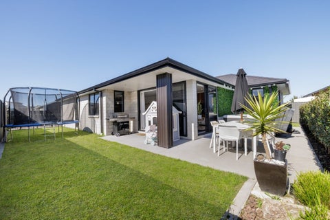 8 Scarr Lane, Pyes Pa, Tauranga