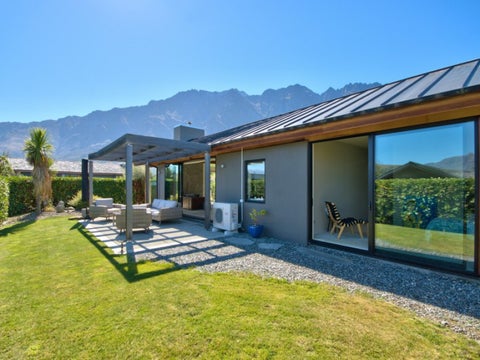 1 Reading Court, Jacks Point, Queenstown