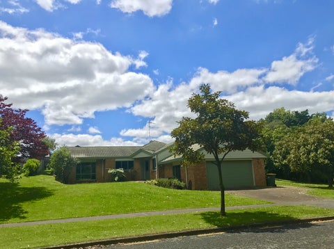 20 John Webb Drive, Glenview, Hamilton