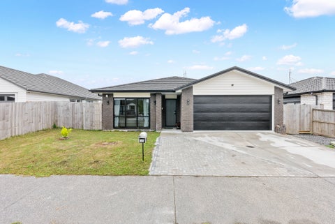 18 Silver Beech Street, Takanini, Auckland