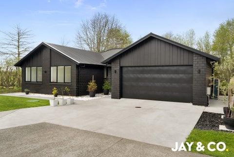 6 Munro Oak Lane, Clevedon, Clevedon