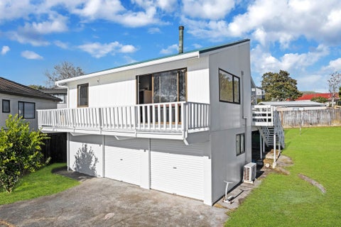 1/3 Eterna Place, Clover Park, Auckland