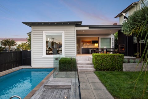 42 Edgars Road, Westmere, Auckland