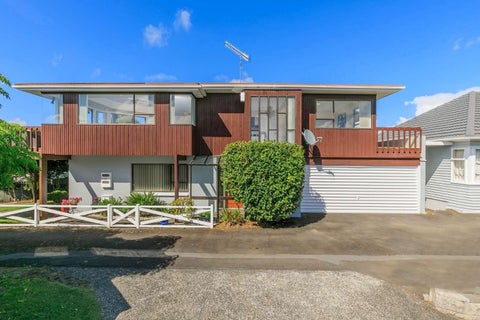 1B Rostrevor Avenue, Epsom, Auckland