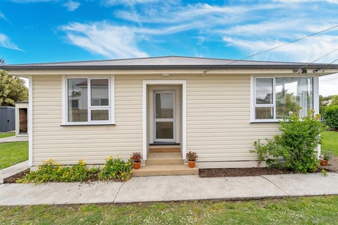 219 Union Street, Milton
