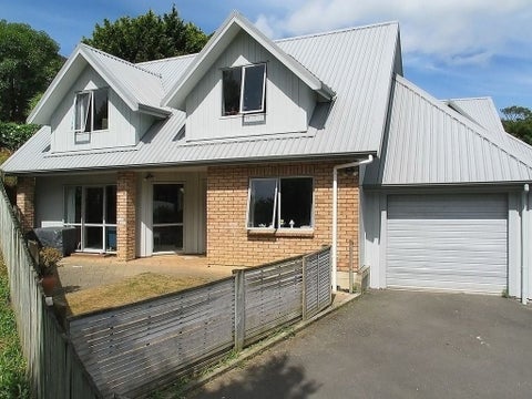 38B Mahoe Street, Tawa, Wellington