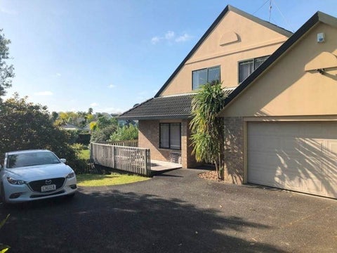 206 Botany Road, Botany Downs, Auckland
