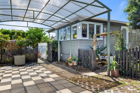 65 Walker Road, Point Chevalier, Auckland