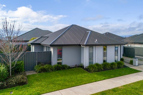 27 Youngberry Drive, Richmond