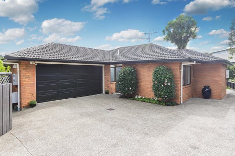 8A Kinder Place, Meadowbank, Auckland
