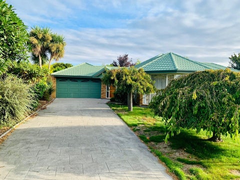 2 Lexington Place, Shirley, Christchurch
