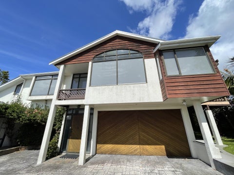 2/22 Ngataringa Road, Devonport, Auckland