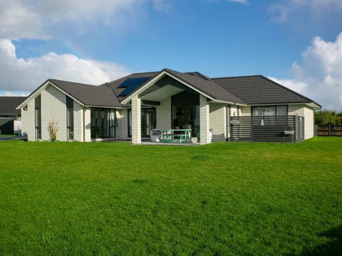 11 Mike Smith Drive, Cambridge, Cambridge
