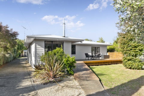 35 Grey Street, Martinborough