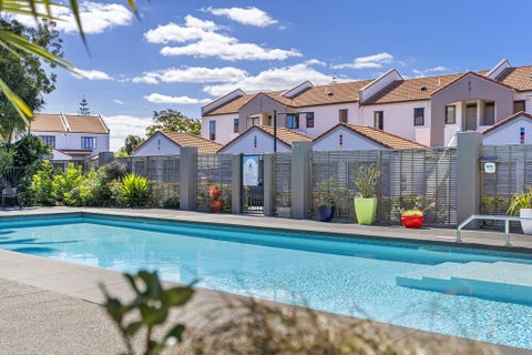 15/21 Armoy Drive, East Tamaki, Auckland