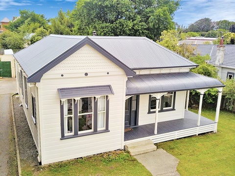 12 Hunia Street, Marton