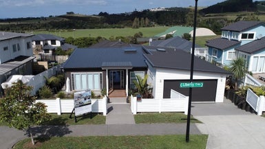 79 Liberty Crescent, Beachlands, Auckland