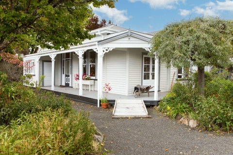 16 Hunter Street, Dannevirke