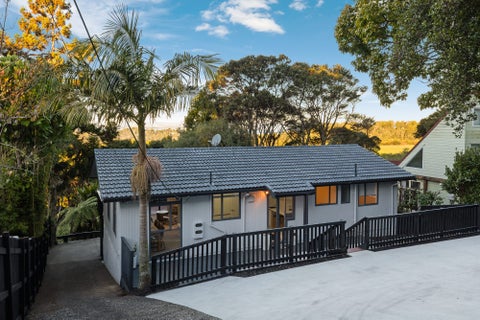 420 Huia Road, Laingholm, Auckland