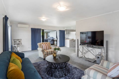 2/12 Philip Street, Papatoetoe, Auckland