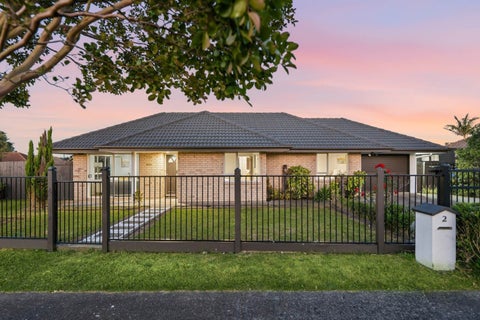 2 Ian Jones Court, Flat Bush, Auckland