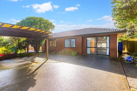 2/1A Rutherford Street, Belmont, Auckland