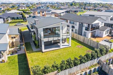 86 Intrepid Crescent, Beachlands, Auckland