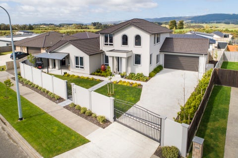 124 Johnstone Drive, Fitzherbert, Palmerston North