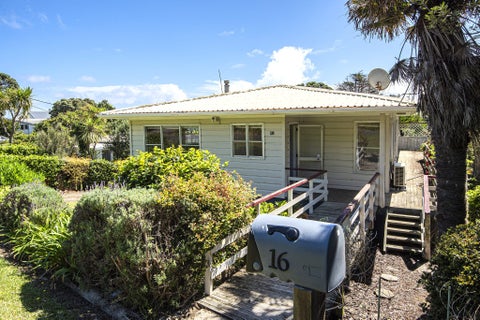 16 Ripiro Drive, Dargaville