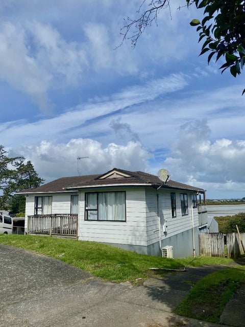 17 Montego Place, Weymouth, Auckland